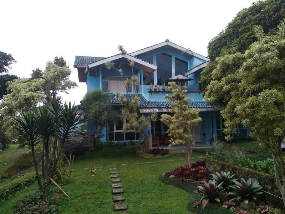 Garden Villas Cipanas Sindanglaya ภายนอก รูปภาพ